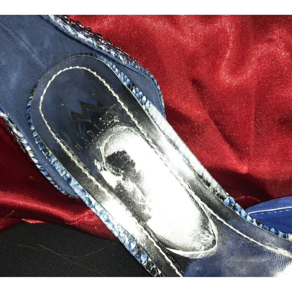 Shoe Dazzle blue suede